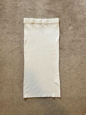 Off White Ribbed Knit Pencil Skirt